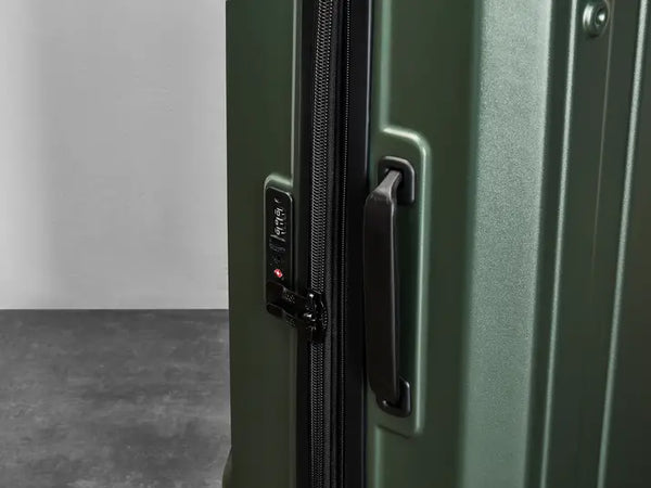 Rock Alpine Green Cabin Suitcase