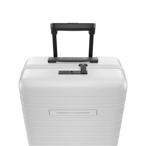 Horizn Studios H5 Air Light Quartz Grey Ultralight Cabin Suitcase